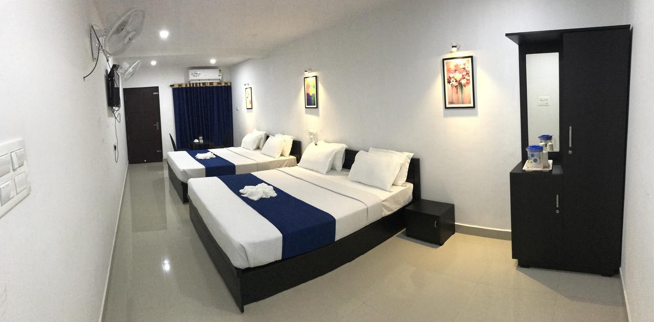 Highland Bristo Hotel Kalpatta Buitenkant foto